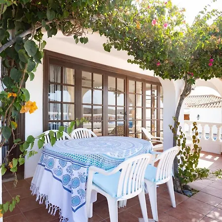 Вилла Colina Golf Excellent With Heated Pool *